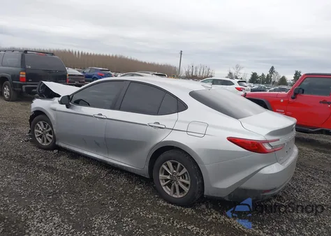 2026 Toyota Camry Le z USA, uszkodzony, nr VIN 4T1DAACK6TU676902